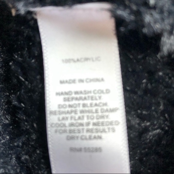 Express fuzzy sweater bnwot - Picture 3 of 4